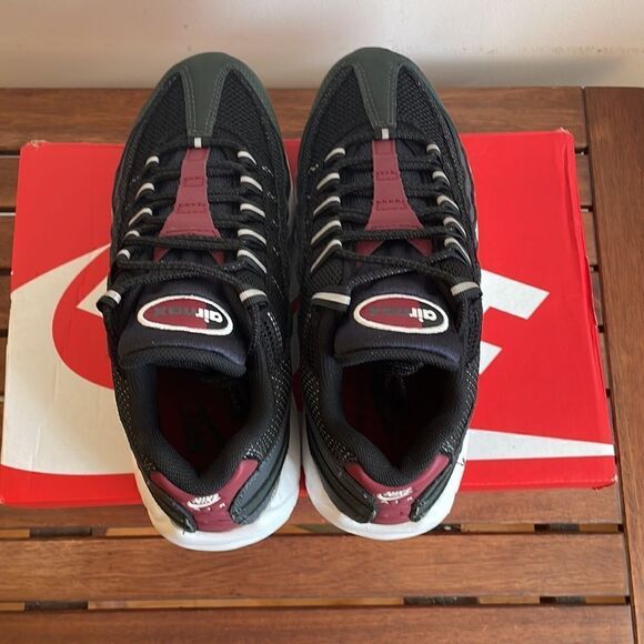 Nike Air Max 95 Essential Anthracite Team Red Men6/Women 7.5(DQ3982-001)MSRP$175 - Picture 6 of 14